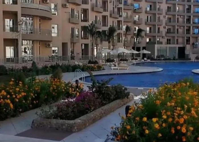 Camus 425 B, Princess شقة